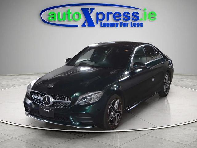 Image for 2018 Mercedes-Benz C 220 Avantgarde AMG Line, reversing camera