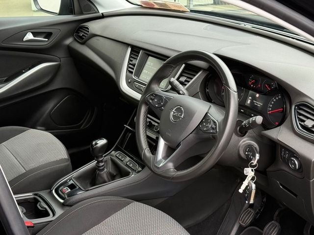 Image for 2019 Opel Grandland X SC 1.2i 130PS 6 Speed