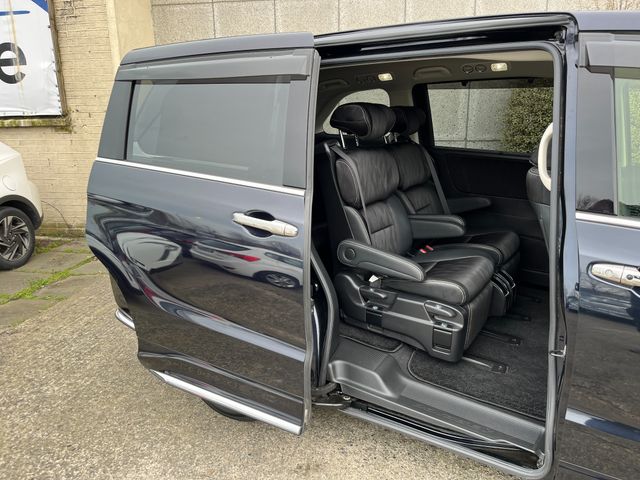 Image for 2020 Honda Odyssey 7 SEATER AUTOMATIC ABSOLUTE HYBRID 2.0 PETROL //LOW MILES//POWER SLIDING REAR DOORS//ADAPTIVE CRUISE CONTROL//KEYLESS ENTRY//HEATED SEATS//