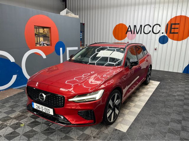 Image for 2024 Volvo V40 2024 VOLVO V40 ULTIMATE T6 2.0 AUTOMATIC / CRUISE CONTROL / 360° CAMERA / ELECTRIC MEMORY & HEATED SEATS / PANORAMIC SUNROOF / HEATED STEERING WHEEL AND MORE