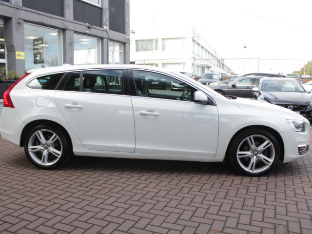 Image for 2018 Volvo V60 2.0D4 CLASSIC EDITION 5DR ESTATE AUTOMATIC // 1 OWNER CAR WITH ONLY 135, 000 KMS IN MINT CONDITION // BUY WITH CONFIDENCE AA AND SIMI APPROVED DEALER 2026 // FINANCE ARRANGED // TRADE INS WELCOME //