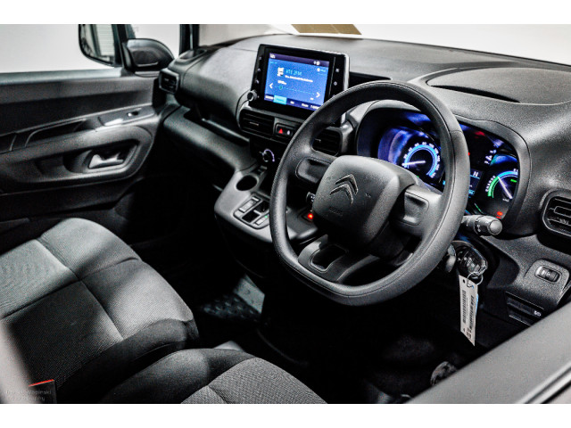 Image for 2024 Citroen Berlingo “Electric Long Wheel Base” reduced to Clear, Low-Rate Finance available too (€24, 550 inc VAT)