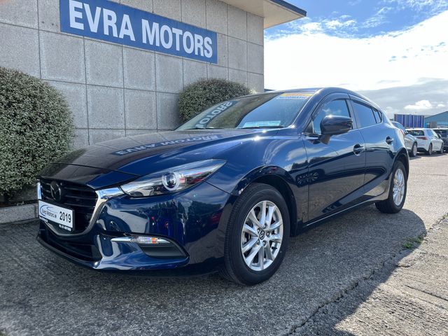 Image for 2019 Mazda Axela SPORT PROACTIVE AUTOMATIC 1.5 DIESEL //HIGH SPEC//HEATED SEATS AND STEERING WHEEL//360 PARKING CAMERAS//KEYLESS ENTRY//HEAD UP DISPLAY//ADAPTIVE CRUISE CONTROL//