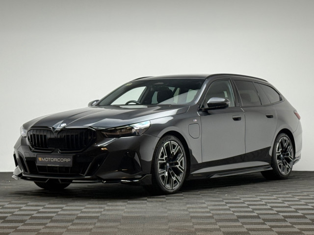 Image for 2025 BMW 5 Series 530E M SPORT