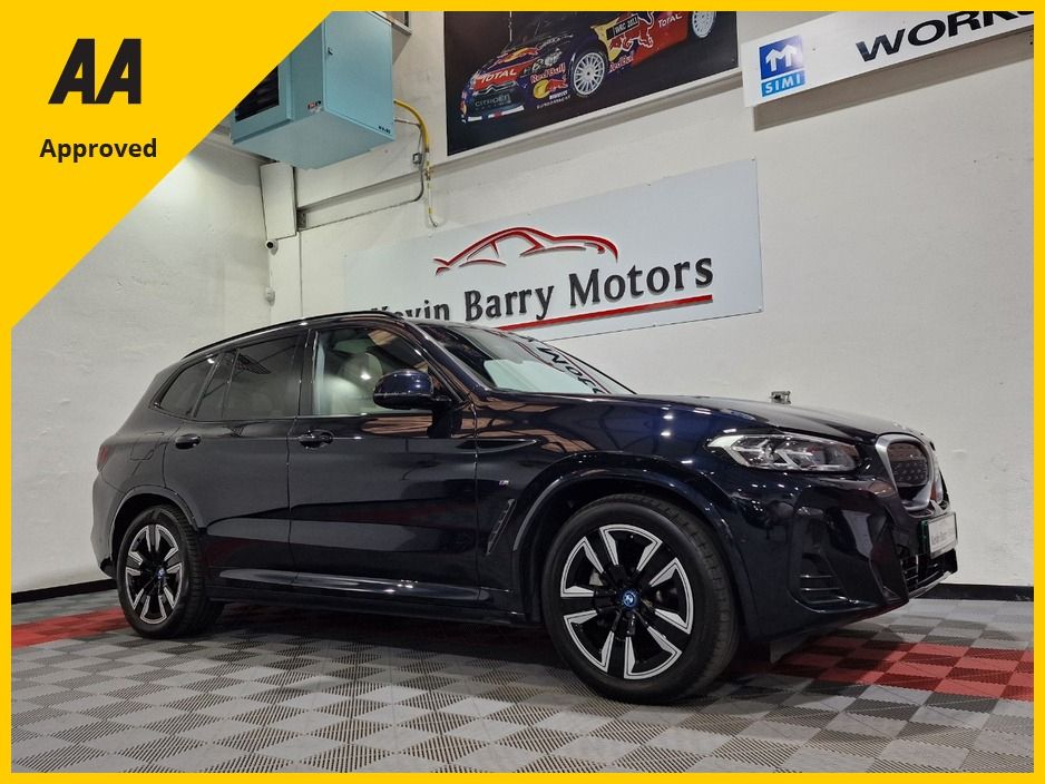 Image for 2022 BMW iX3 M SPORT (PAN ROOF / OYSTER LEATHER) AUTOMATIC **ONE OWNER / APPLE CARPLAY / DRIVING ASSIST PRO / ELECTRIC BOOTLID / ELECTRIC SUNROOF / HEATED STEERING WHEEL / SAT NAV / REVERSE CAMERA**