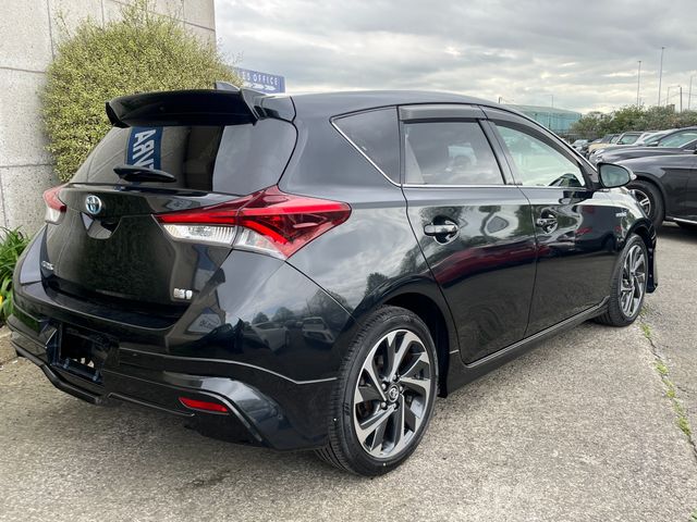 Image for 2016 Toyota Auris G MODELLISTA AUTOMATIC HYBRID 1.8 PETROL //REVERSE CAMERA//FULL LEATHER HEATED SEATS//KEYLESS ENTRY//