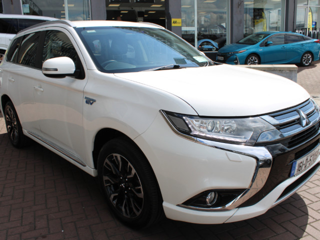 Image for 2016 Mitsubishi Outlander PHEV GX3 EDITION 5DR ESTATE AUTO // IMMACULATE // BUY WITH CONFIDENCE AA AND SIMI APPROVED DEALER 2026 // FINANCE ARRANGED // ALL TRADE INS WELCOME // 