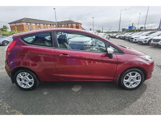 Image for 2014 Ford Fiesta 1.0 ZETEC AUTOMATIC - FINANCE AVAILABLE - CALL US TODAY ON 01 492 6566 OR 087-092 5525