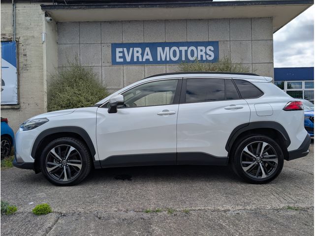 Image for 2023 Toyota Corolla Cross Z 4WD AUTOMATIC HYBRID 1.8 PETROL //HIGH SPEC//PANORAMIC GLASS ROOF//HALF LEATHER HEATED SEATS//REVERSE CAMERA//ADAPTIVE CRUISE CONTROL//KEYLESS ENTRY//