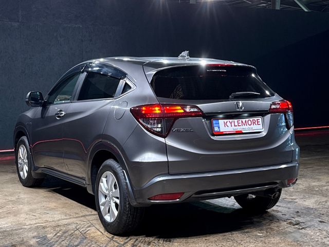 Image for 2019 Honda Vezel HYBRID - PADDLE SHIFT - CRUISE CONTROL - REVERSE CAMERA - FACTORY ALLOYS - LANE KEEP ASSIST - ELECTRIC WINDOWS