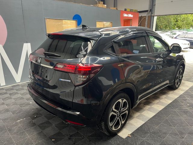 Image for 2018 Honda Vezel 2018 HONDA VEZEL HYBRID Z 1.5 AUTOMATIC / CRUISE CONTROL / PARKING CAMERA / ELECTRIC MEMORY & HEATED SEATS / PADDLE SHIFTERS AND MORE