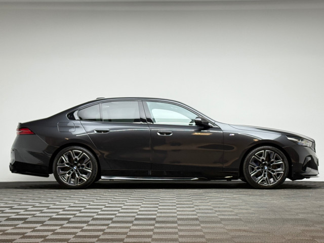 Image for 2026 BMW 5 Series 530E M SPORT