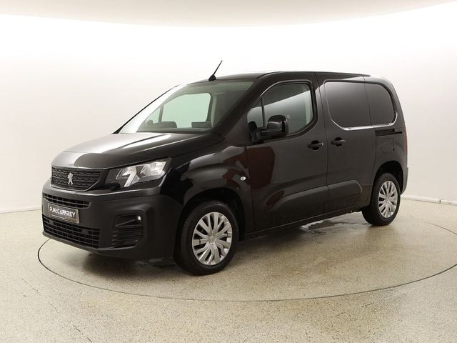 Image for 2022 Peugeot Partner 