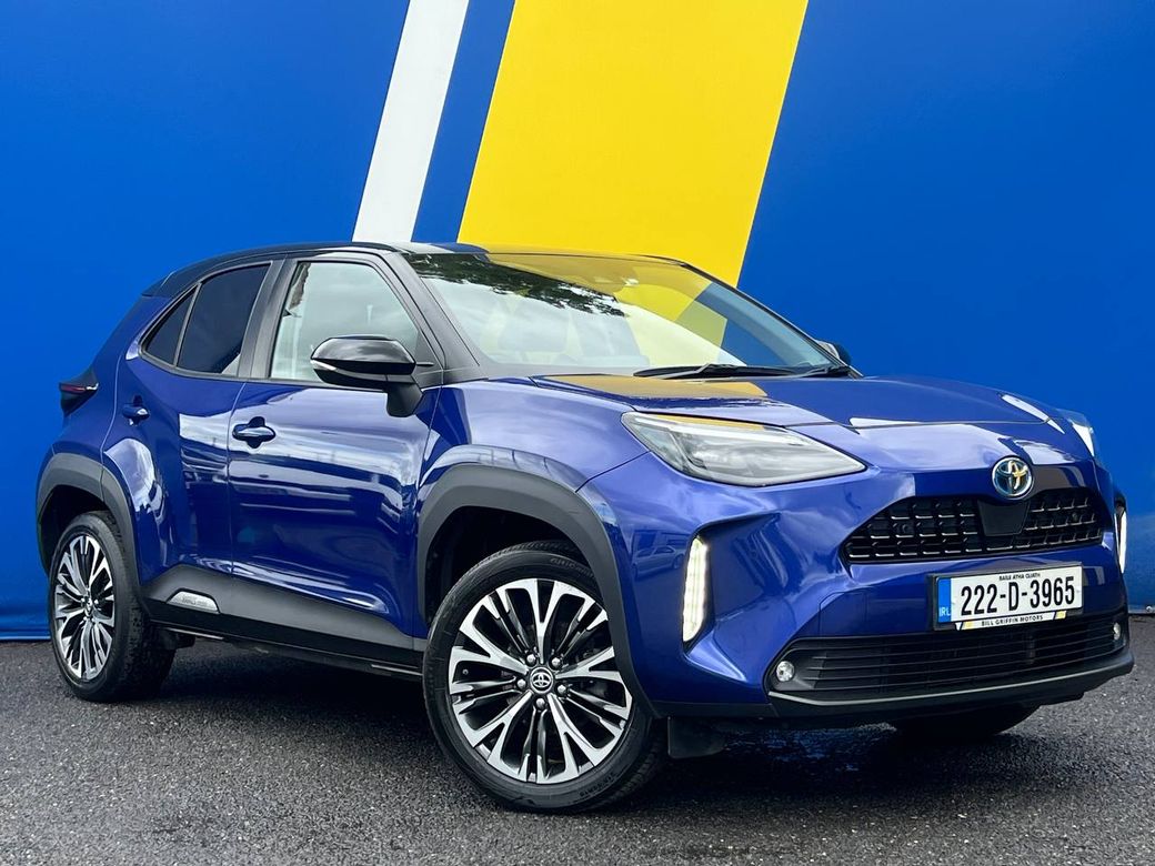 Image for 2022 Toyota Yaris Cross CROSS SOL 1.5 HYBRID ** BIG SPEC ** // HALF LEATHER HEATED SEATS // APPLE CARPLAY/ANDROID AUTO // 18" DIAMOND CUT ALLOYS