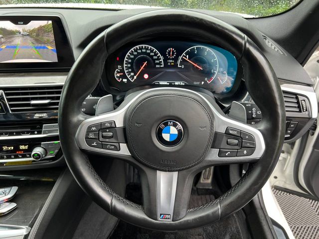 Image for 2019 BMW 5 Series 523d M-SPORT COMPETITION TOURING ** HUGE SPEC ** // FRONT MASSAGE SEATS // 360 PARKING CAMERAS // ADAPTIVE CRUISE CONTROL
