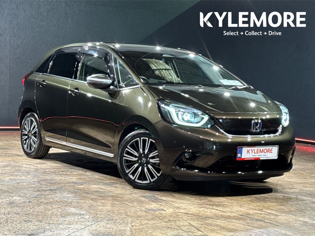 Image for 2021 Honda Fit 1.5 HYBRID LUXURY EDITION - BLACK HALF LEATHER - UPGRADED FACTORY ALLOYS - CRUISE CONTROL - HEATED SEAT - REAR CAMERA