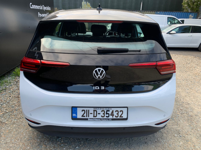 Image for 2021 Volkswagen ID.3 PRO LIFE 58 KWH 204 BHP AUTO // ONE OWNER // FULL DOCUMENTED SERVICE HISTORY // EXCELLENT CONDITION // 06/27 NCT // 