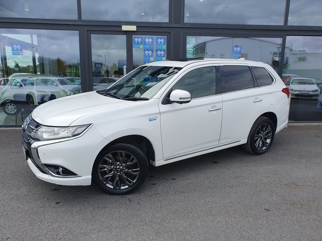 Image for 2017 Mitsubishi Outlander SUNROOF * S EDITION * LEATHER * PLUG-IN HYBRID * 2.0 PHEV