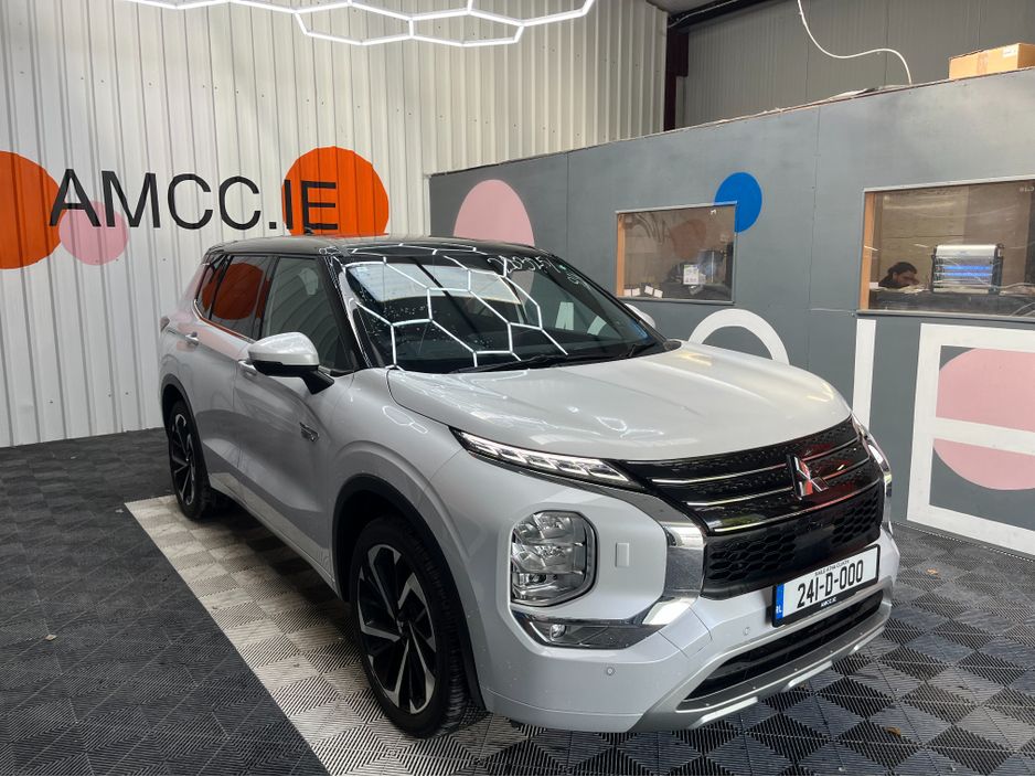 Image for 2024 Mitsubishi Outlander €45950 2024 MITSUBISHI OUTLANDER P 4WD PHEV 2.4 AUTOMATIC / CRUISE CONTROL / 360° CAMERA / ELECTRIC MEMORY & HEATED SEATS / HEATED STEERING WHEEL / PADDLE SHIFTERS / PANORAMIC SUNROOF / 7 SEATS OPT