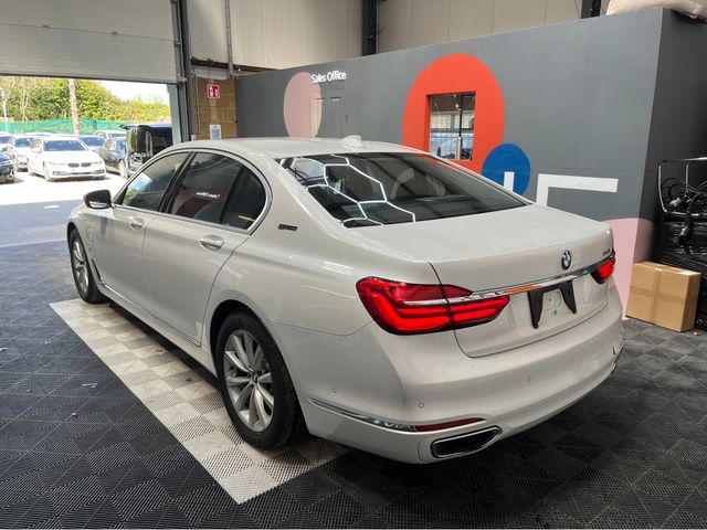 Image for 2016 BMW 7 Series 2016 BMW 740E iPERFORMANCE 2.0 AUTOMATIC / CRUISE CONTROL / 360° CAMERA / ELECTRIC MEMORY HEATED & MASSAGING SEATS / AMBIENT LIGHTS / PANORAMIC SUNROOF AND MORE