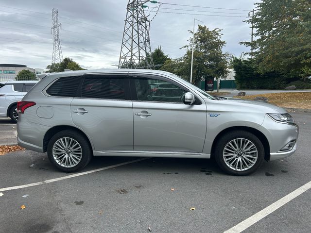 Image for 2021 Mitsubishi Outlander High Spec G