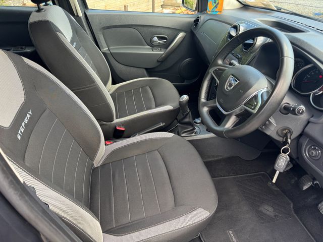 Image for 2019 Dacia Sandero Stepway Signature TCE 90 MY18