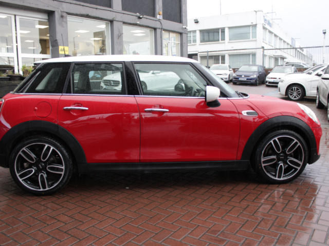 Image for 2020 Mini Cooper 1.5D COOPER SPORT5DR HATCHBACK AUTO //1 OWNER CAR FROM NEW WITH ONLY 80, 380 KM'S // BUY WITH CONFIDENCE AA AND SIMI APPROVED DEALER 2026 // FINANCE ARRANGED // ALL TRADE INS WELCOME // 