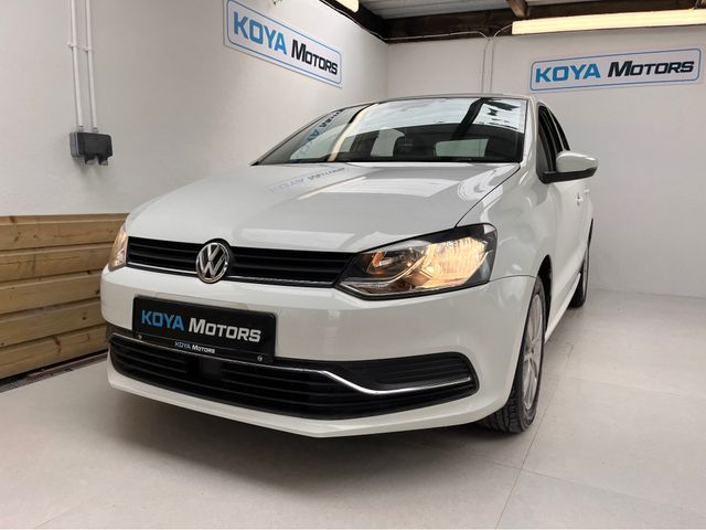 Image for 2015 Volkswagen Polo 1.2 TSI HIGHLINE PETROL AUTOMATIC // PARK ASSIST // REVERSING CAMERA // PRO MEDIA PACK // IDEAL STARTER CAR // IMMACULATE EXAMPLE
