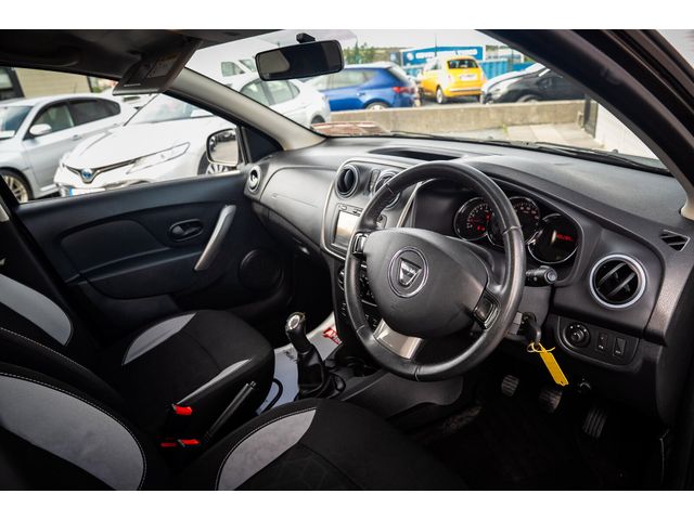 Image for 2015 Dacia Sandero Stepway 1.5 dCi 90 SIGNATURE