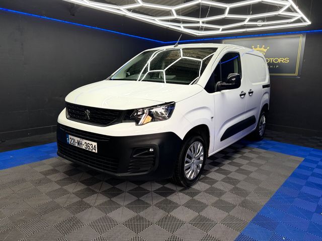 Image for 2022 Peugeot Partner 