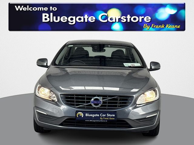 Image for 2019 Volvo S60 D2 SE*NEW 19"ALLOYS*HEATED MULTIFUNCTIONAL STEERING WHEEL**FRONT HEATED SEATS**BLACK LEATHER INTERIOR**DUAL CLIMATE CONTROL**DIGITAL MEDIA DISPLAY**DIGITAL DASH**ELECTRIC HANDBRAKE**FINANCE ARRANGED**