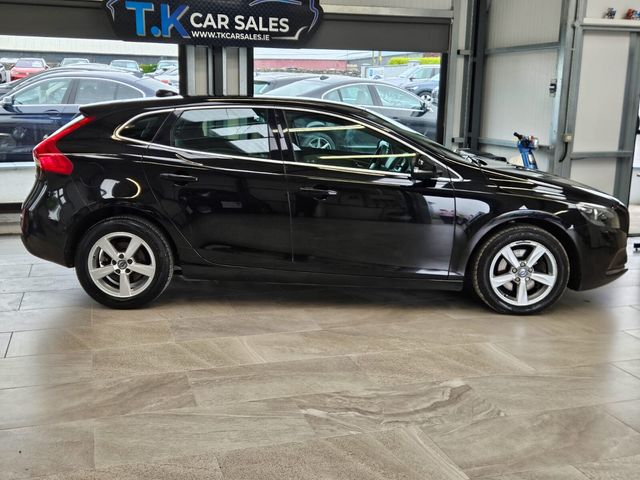 Image for 2016 Volvo V40 D2 (120hp) SE+Leather