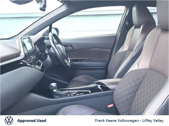 Image for 2018 Toyota C-HR SOL AUTO HYBRID 1.8 * *FULL LEATHER* *DIAMOND CUT ALLOYS* *CARPLAY* *HEATED SEATS* *BLIND SPOT* *NEW NCT* *12 MONTHS FRANK KEANE WARRANTY* *FINANCE AVAILABLE*