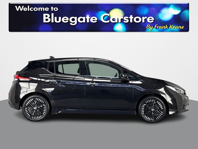 Image for 2022 Nissan Leaf 40KW EV MY22 **FULL BLACK LEATHER INTERIOR**360 CAMERAS**HEATED SEATS**TOUCHSCREEN INFOTAINMENT SCREEN**SPEED LIMITER**CRUISE CONTROL**BLUETOOTH**PARKING SENSORS**USB FAST CHARGING PORTS**