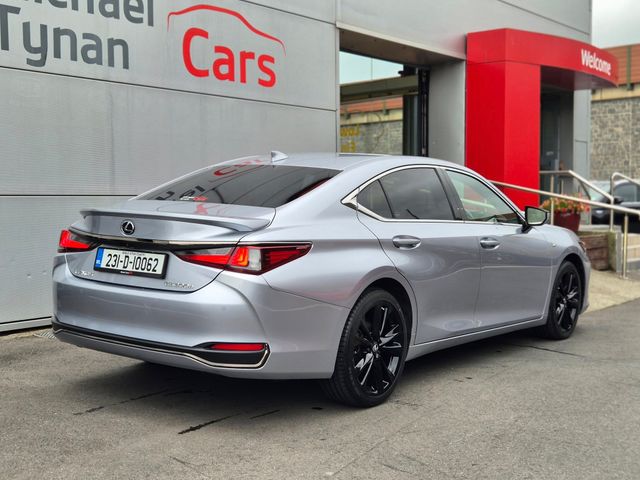Image for 2023 Lexus ES 300h 2.5 Petrol Hybrid F Sport Automatic (218bhp) Electric Sunroof, Upgraded Sterio ( Mark Levinson), CarPlay, Black Leather, 19" Black Alloys 