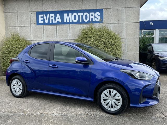 Image for 2023 Toyota Yaris 4WD X HYBRID AUTOMATIC 1.5 PETROL //REVERSE CAMERA//KEYLESS ENTRY//ADAPTIVE CRUISE CONTROL//ALL WHEEL DRIVE//CARPLAY//
