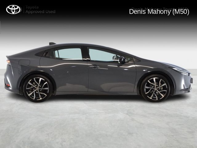 Image for 2023 Toyota Prius Plug-In Hybrid