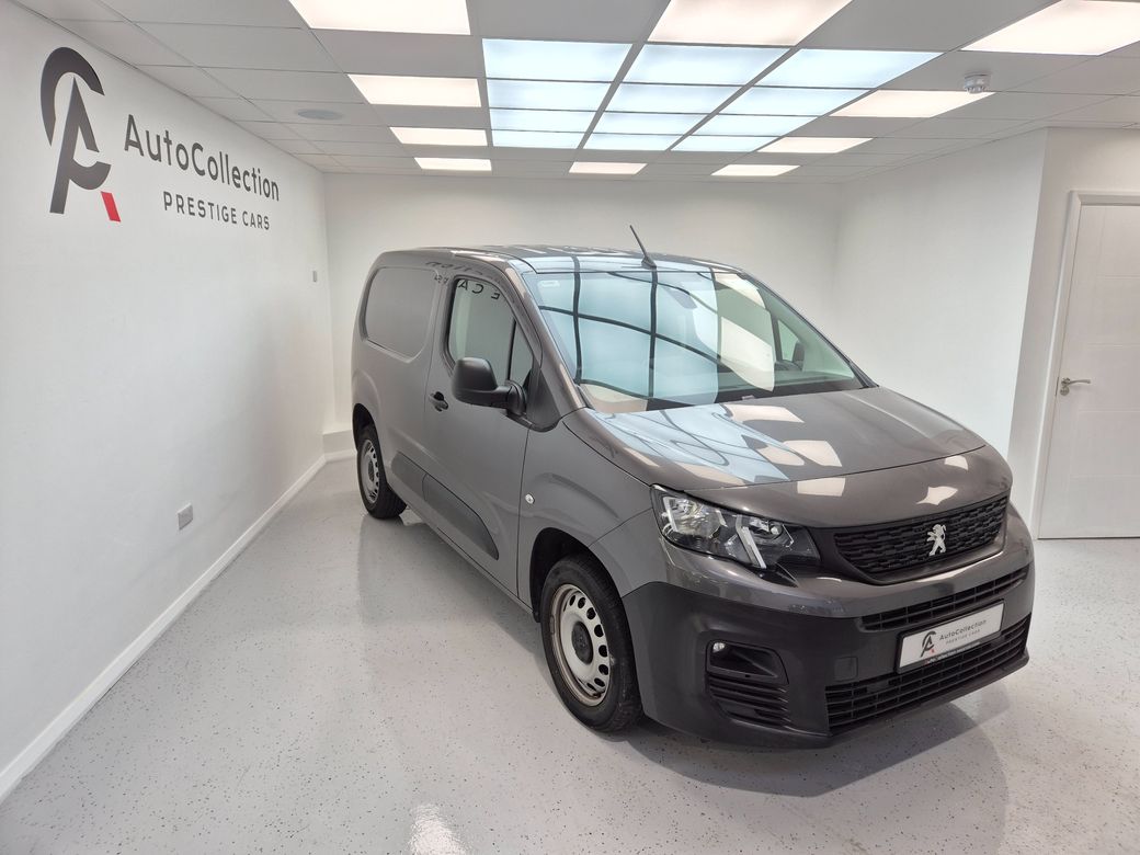 Image for 2024 Peugeot Partner **PRO PLUS**1 TON CAPACITY**TOW BAR**