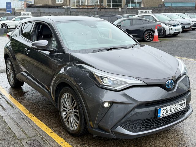 Image for 2023 Toyota C-HR Hybrid. Keyless Entry. Apple CarPlay