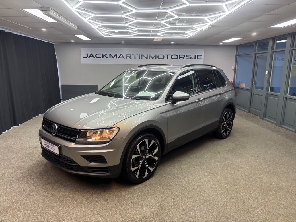 Image for 2019 Volkswagen Tiguan SE R Line Alloys TDI