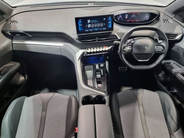 Image for 2024 Peugeot 5008 ** ALURE ** 1.5 HDi ** 130BHP ** AUTOMATIC ** STUNNING SUV ** TRINITY VOLKSWAGEN **