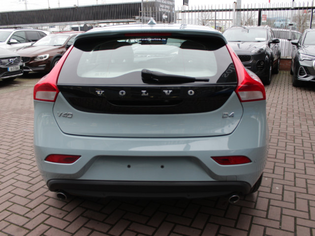 Image for 2018 Volvo V40 2018 VOLVO V40