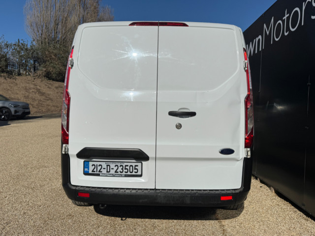 Image for 2021 Ford Transit Custom 2.0 TDCI 105 PS SWB // PRICE EXCL. VAT // ONE OWNER // 10/26 CVRT // BLUETOOTH, ELECTRIC WINDOWS AND MULTI FUNCTIONAL STEERING WHEEL // 