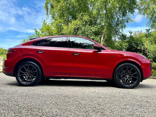 Image for 2022 Porsche Cayenne COUPE E-HYBRID 