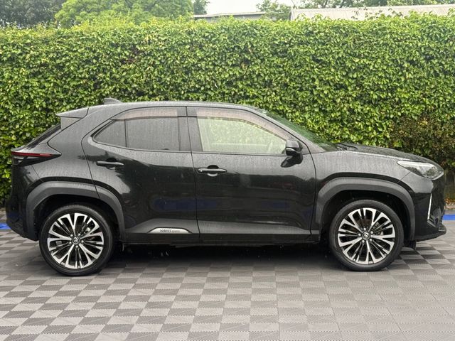 Image for 2021 Toyota Yaris Cross Z PACKAGE 1.5 HYBRID AUTO // HEATED SEATS // REVERSE CAMERA // ADAPTIVE CRUISE CONTROL