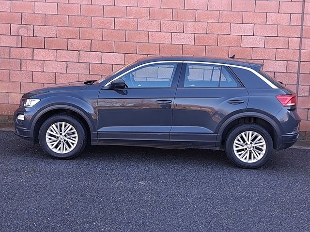 Image for 2019 Volkswagen T-Roc SE Model 1.6 Diesel 115 BHP with reversing Camera, Sat Nav.