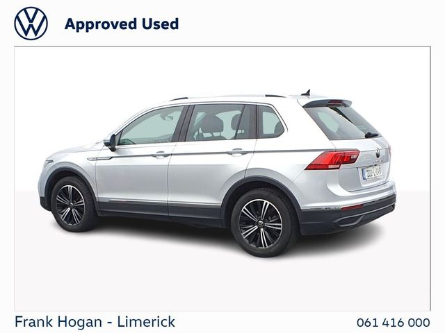 Image for 2022 Volkswagen Tiguan 2.0 TDI 122HP Life + Extras ++Call Paul Sheehan 0872299855 ++