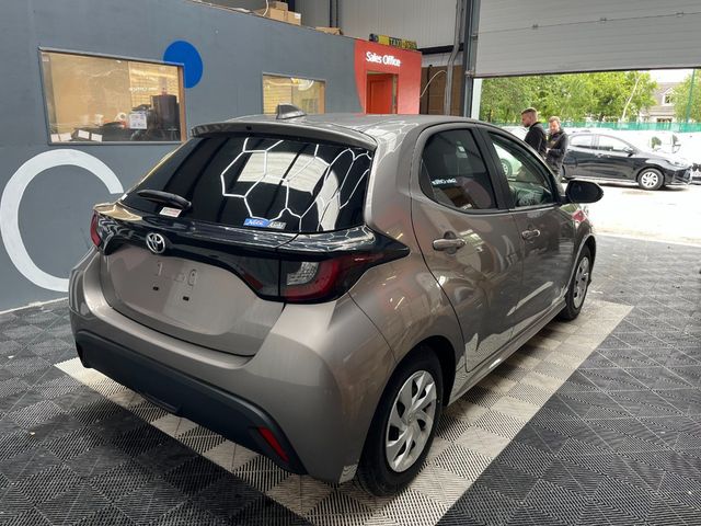 Image for 2021 Toyota Yaris 2021 TOYOTA YARIS X 1.0 AUTOMATIC / REVERSE CAMERA AND MORE