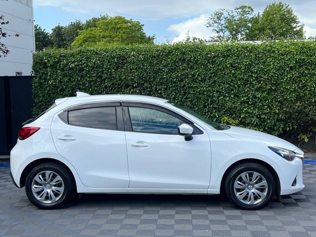 Image for 2018 Mazda Demio 1.3 SKYACTIV AUTO // NEW 2 YEAR NCT // PARKING SENSORS // AIR CONDITIONING