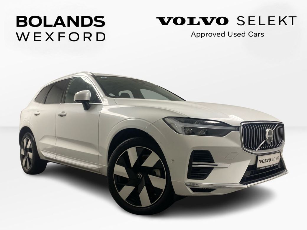 Image for 2023 Volvo XC60 White Volvo XC60 Plug-in Hybrid